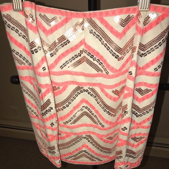 Express Aztec skirt with flirty sequins - Picture 3 of 4